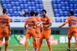 九游体育网页版入口-鲁能主场告捷，表现稳定保持冲击冠军态势