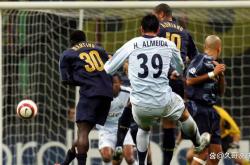 九游体育官方入口-包含精彩绝伦的进球瞬间深深震撼球迷心灵的词条