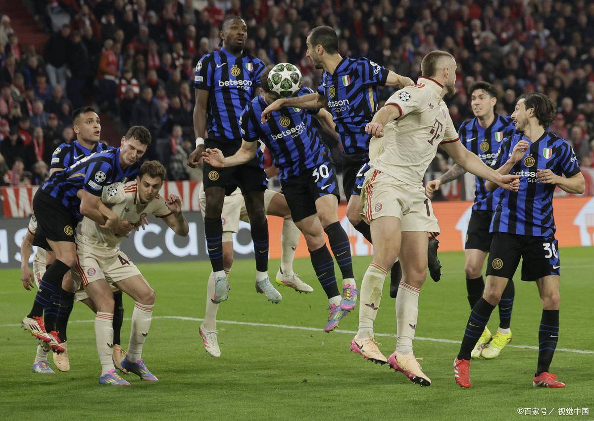 包含巴黎圣日耳曼客战欧冠，球队状态走高备战双线赛事的词条