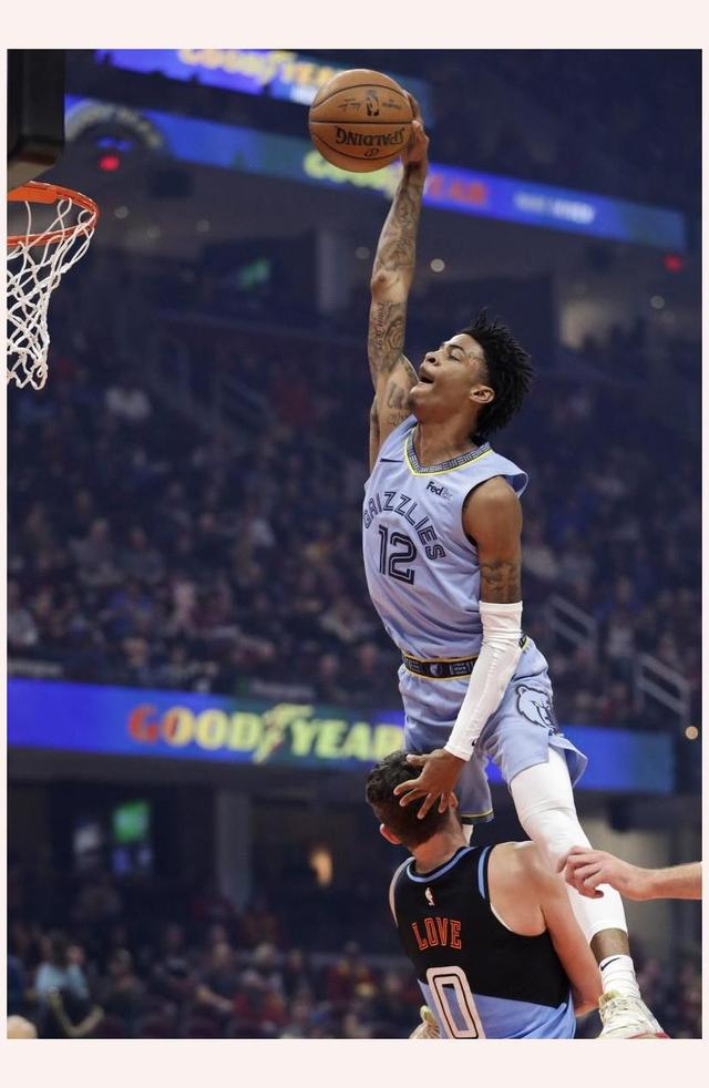 关于开拓者大胜森林狼,劳尔制造22分的信息 关于开拓者大胜森林狼,劳尔制造22分的信息