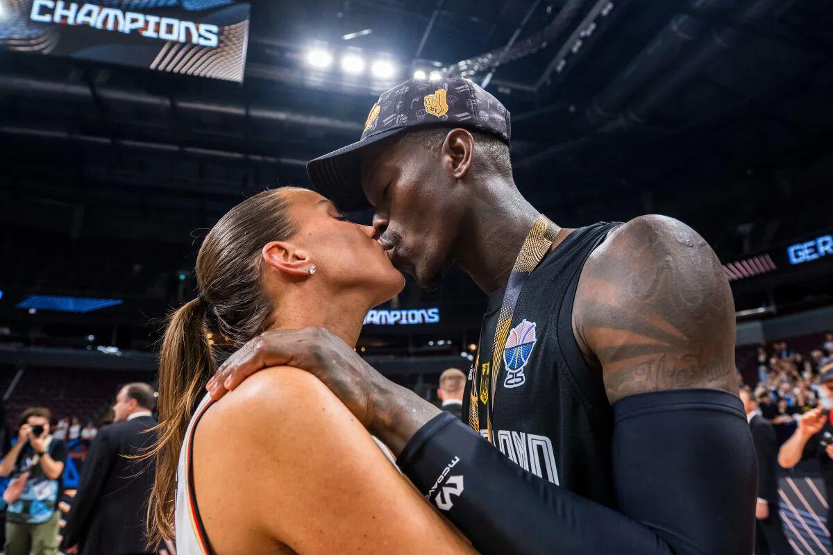 诺维茨基宣布将在季后赛后退役