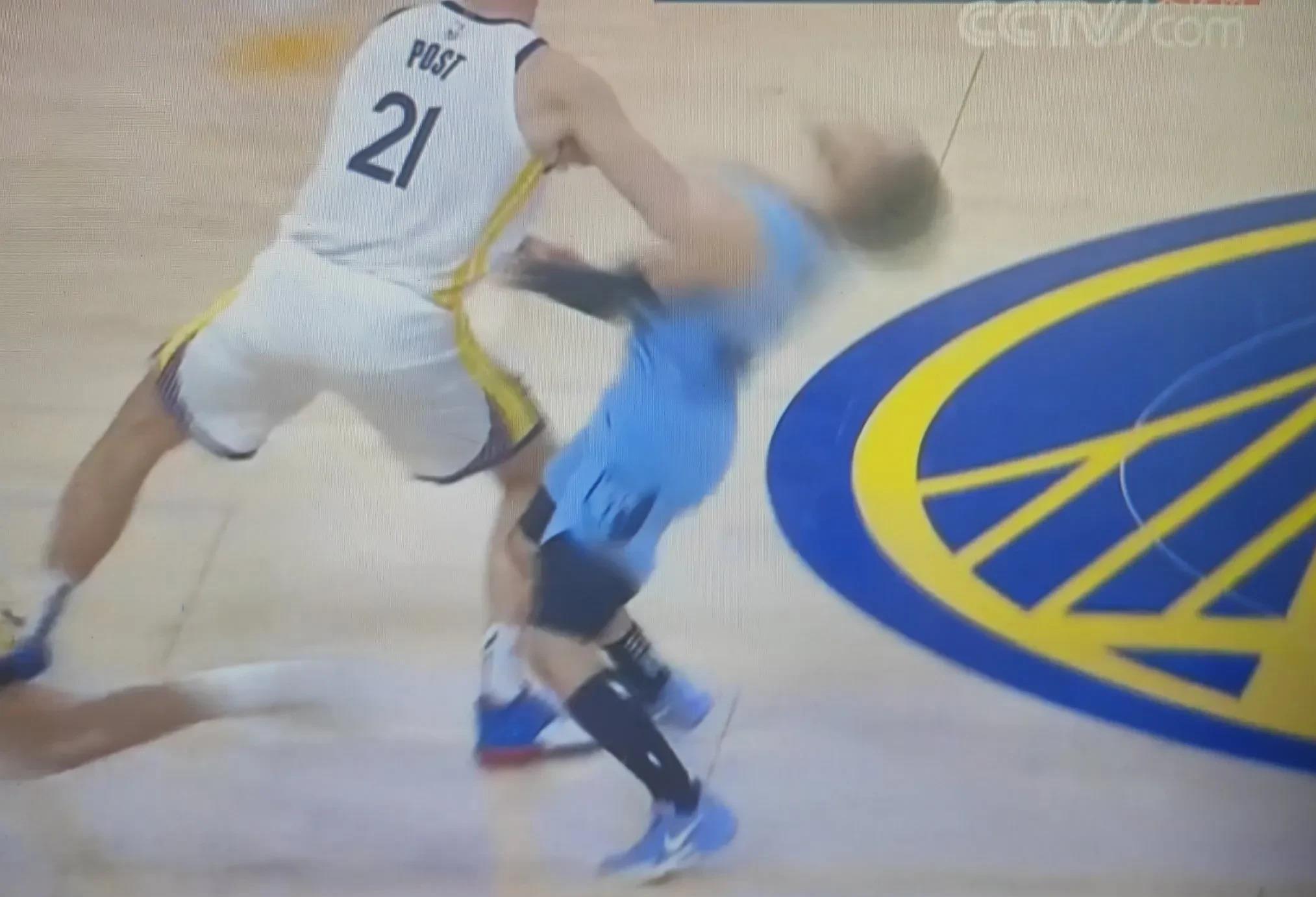 开拓者客场不敌灰熊，遭遇三连败